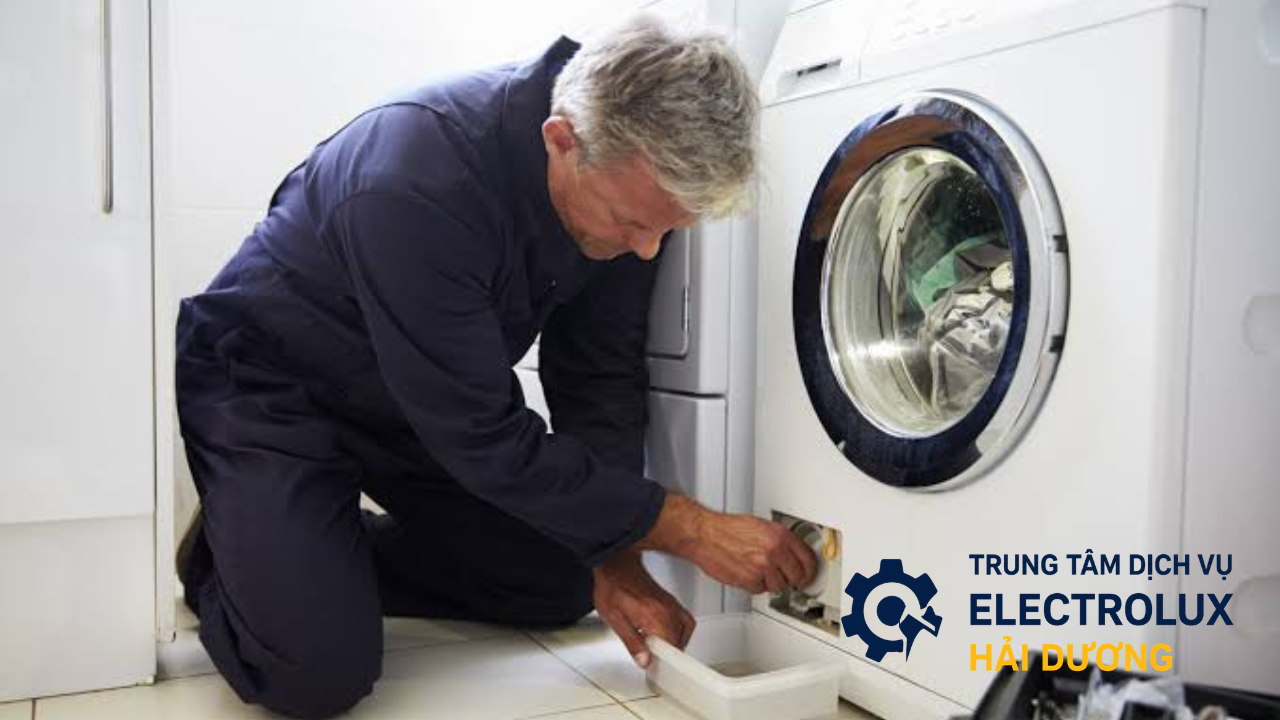 Kiểm tra đường bơm thoát xả nước của máy giặt ?
